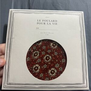 Sézane nib rust orange scarf